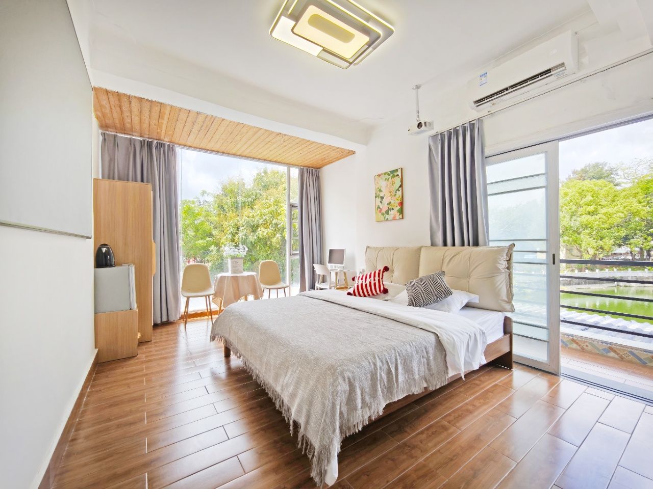 深圳大鹏古城湖景民宿/近较场尾 | 19房26床 可住25-50人