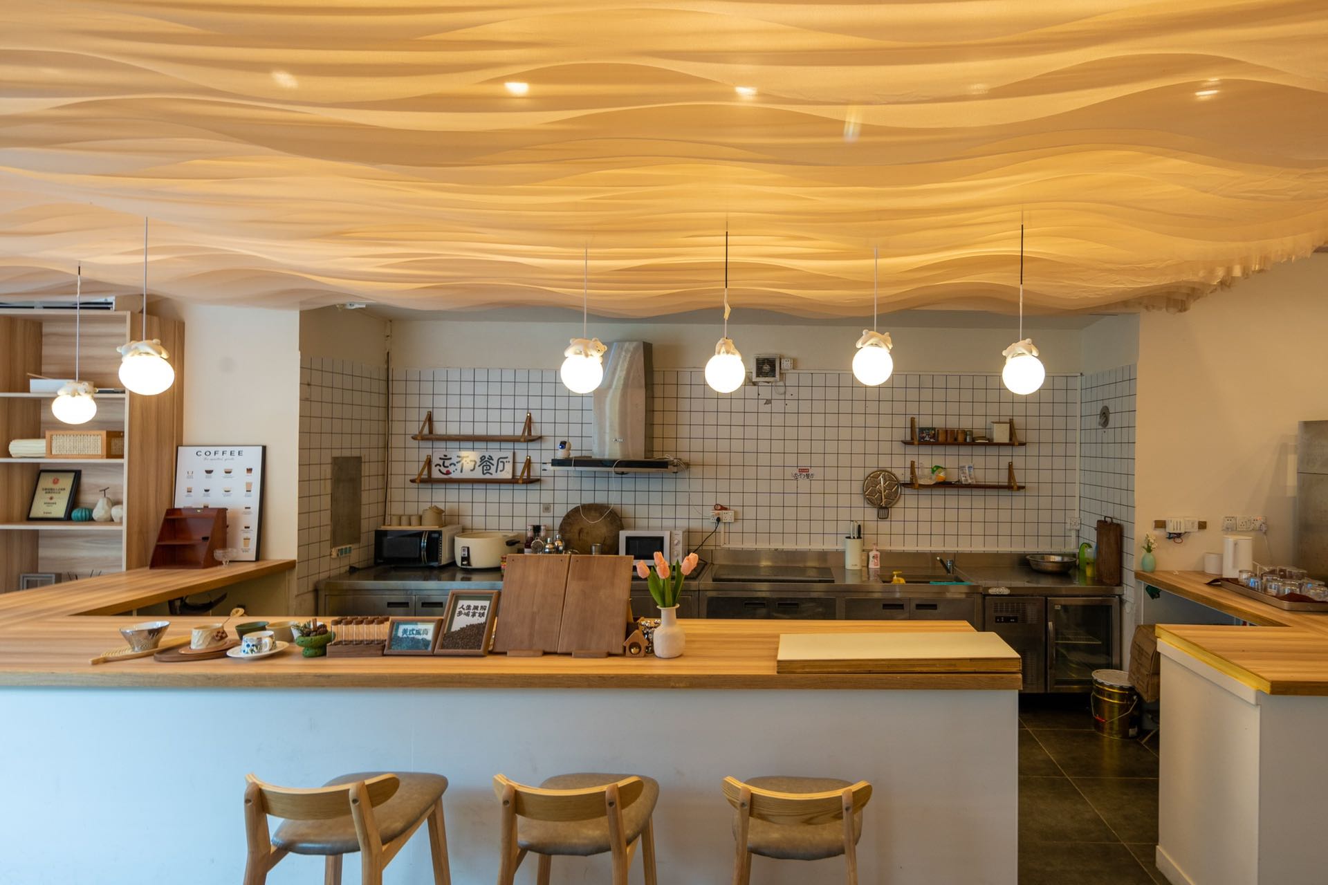 深圳较场尾海边9房13床网红明星风独栋民宿-沈腾和苏琪住过这套接近1年