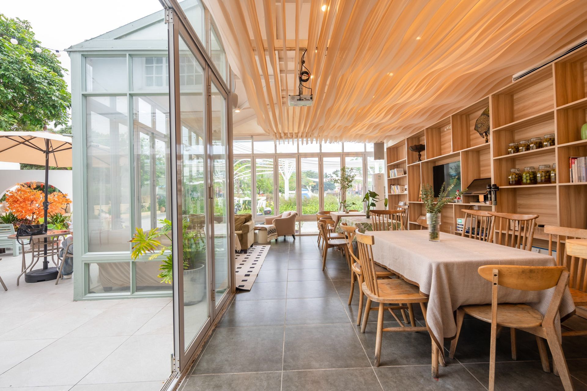 深圳较场尾海边9房13床网红明星风独栋民宿-沈腾和苏琪住过这套接近1年