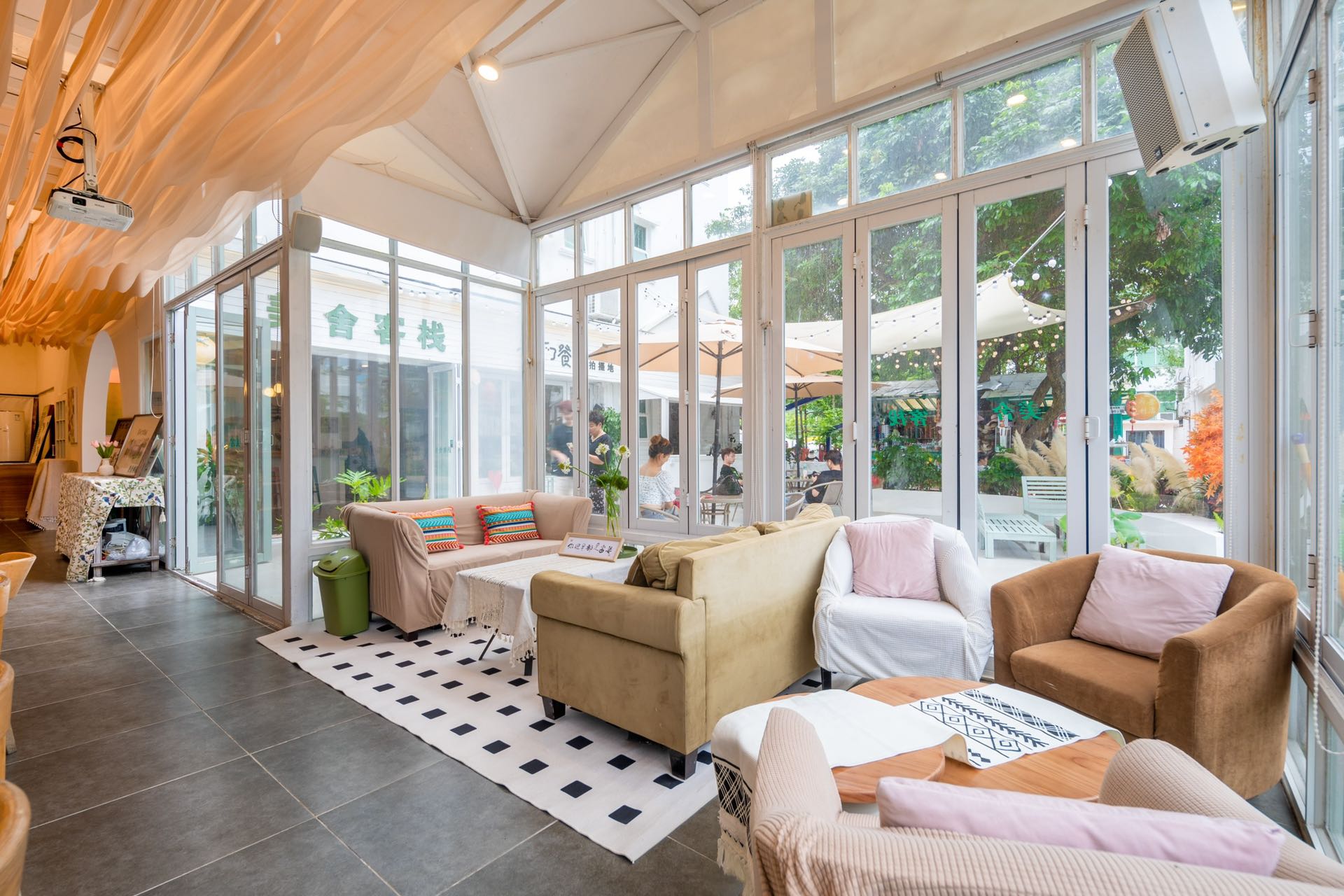 深圳较场尾海边9房13床网红明星风独栋民宿-沈腾和苏琪住过这套接近1年