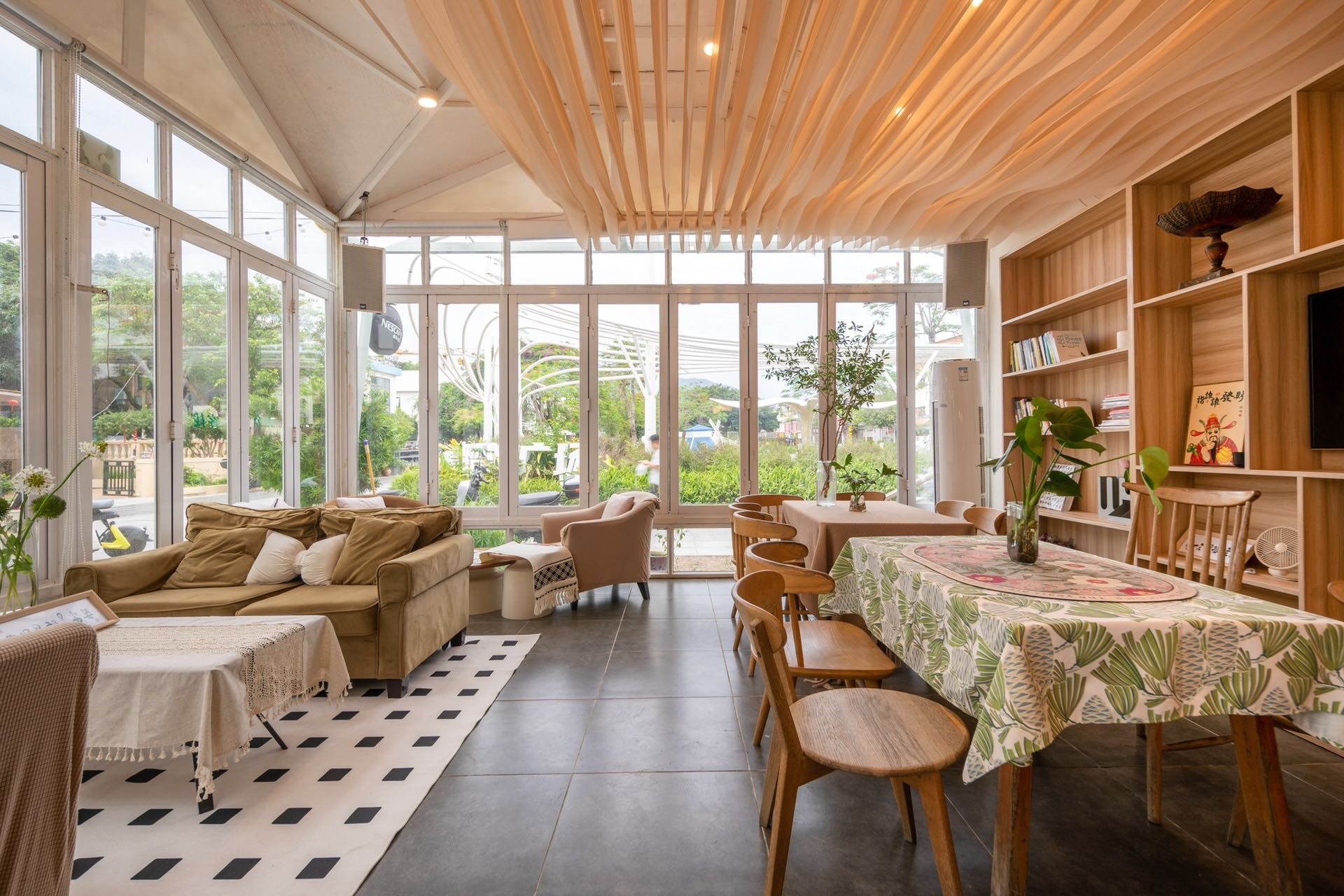 深圳较场尾海边9房13床网红明星风独栋民宿-沈腾和苏琪住过这套接近1年