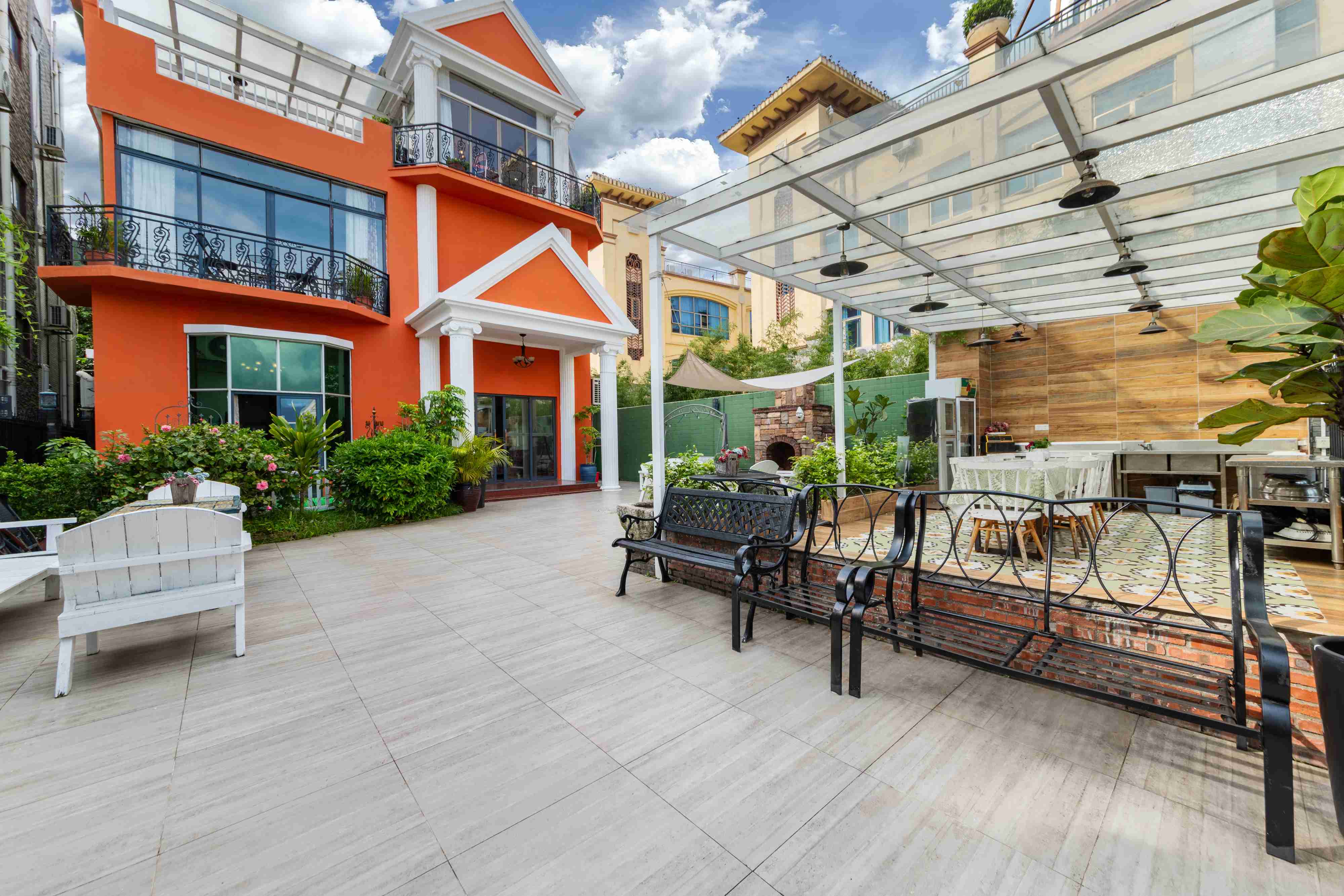 深圳较场尾首排一线海景10房15床独栋民宿