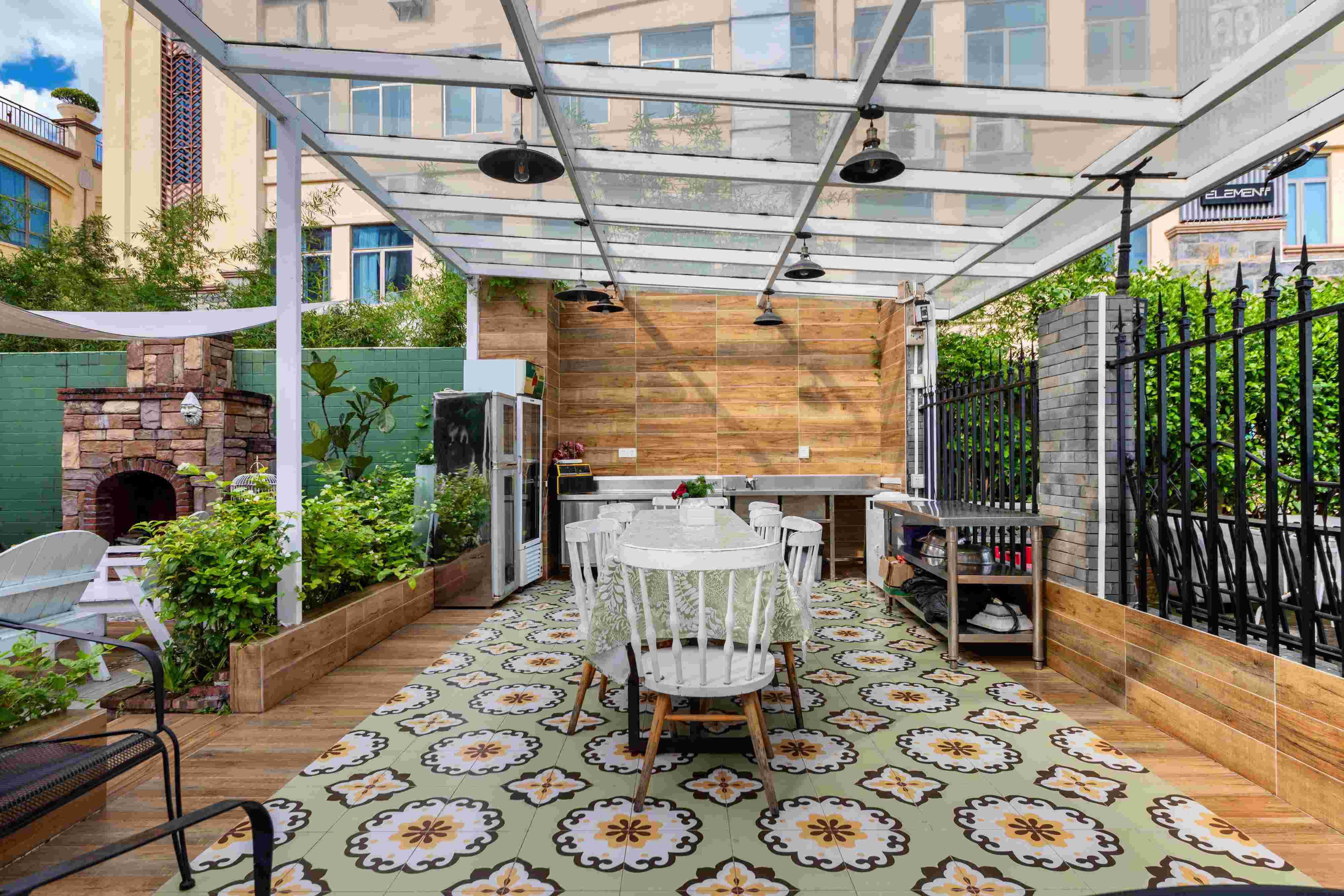 深圳较场尾首排一线海景10房15床独栋民宿