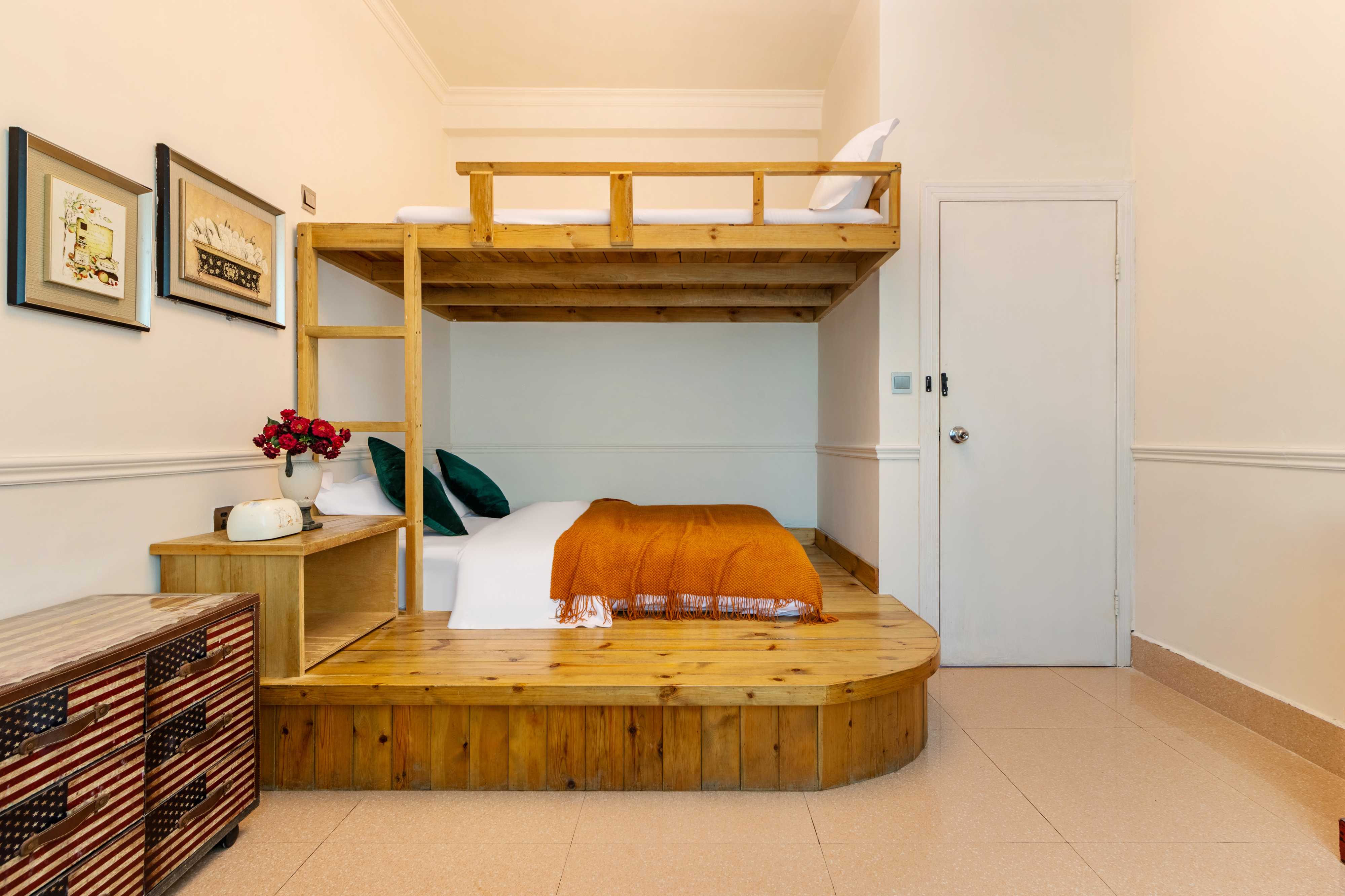 深圳较场尾首排一线海景10房15床独栋民宿