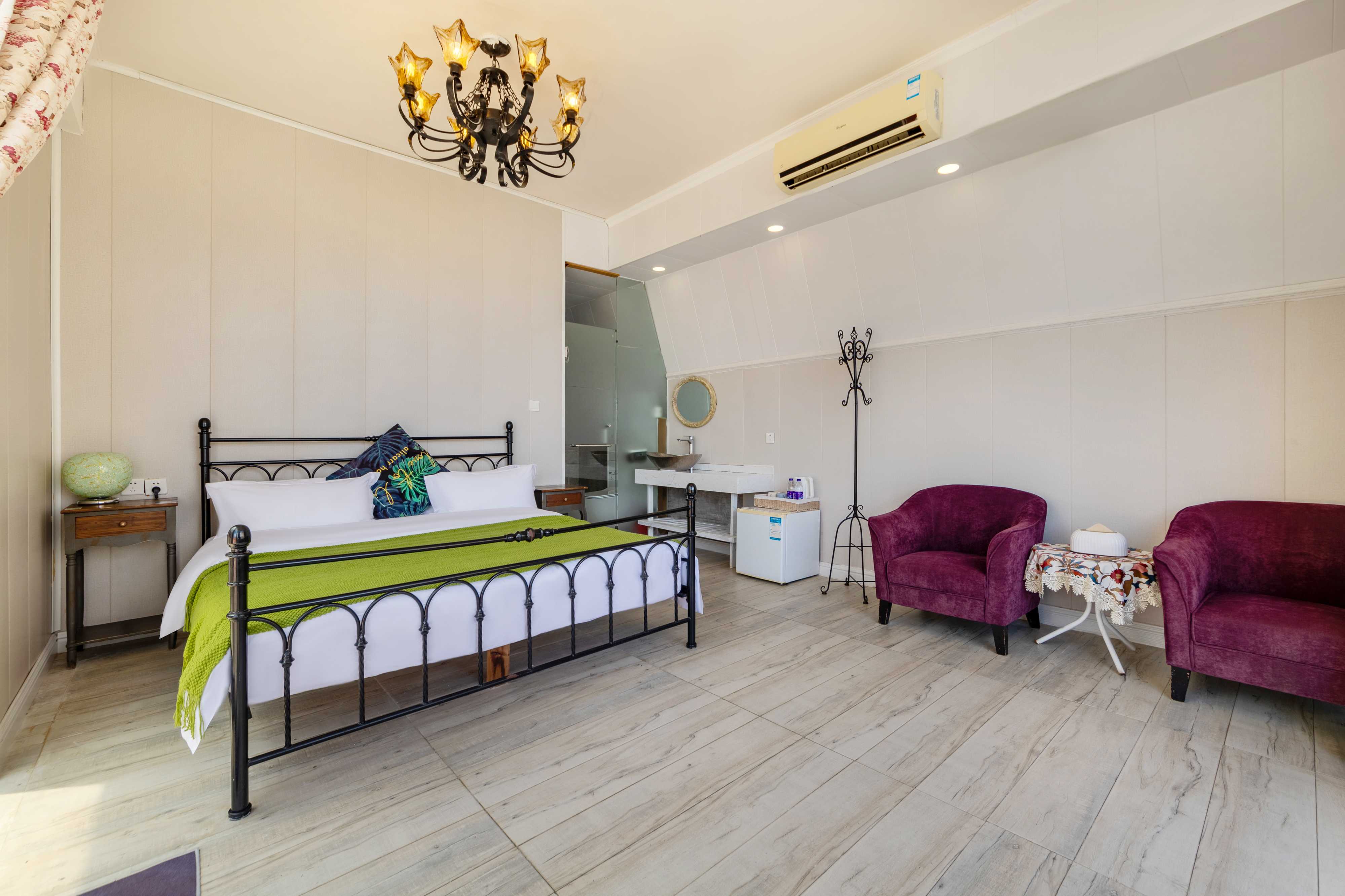 深圳较场尾首排一线海景10房15床独栋民宿