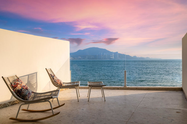 惠州巽寮湾【凤池岛】·斯托里亚9房12床泳池别墅一线海景